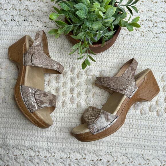 NEW DANSKO Women's 39 US 8 Sonnet Sandal Metallic Gold Tan Animal Print Clogs - Picture 12 of 13